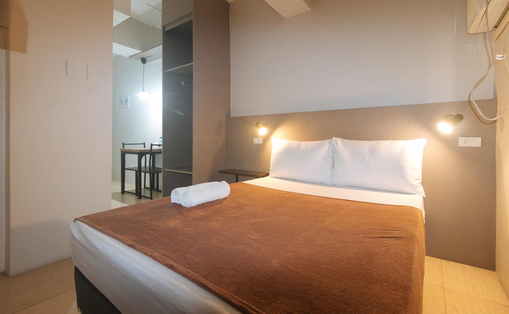 59 Xavierville By Reddoorz Cubao Экстерьер фото