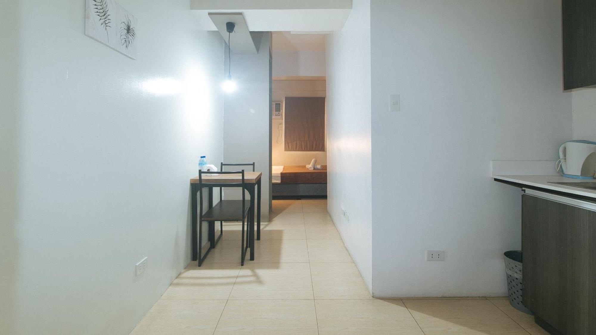 59 Xavierville By Reddoorz Cubao Экстерьер фото