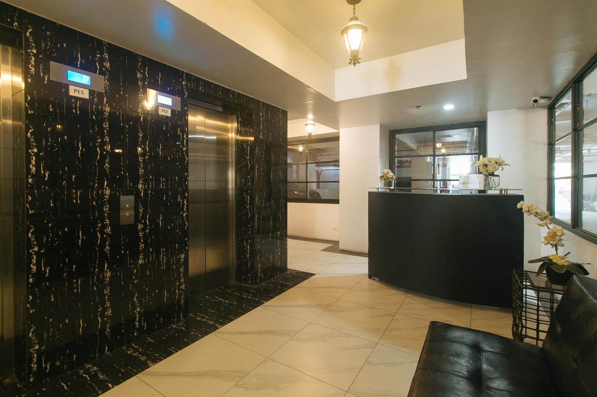 59 Xavierville By Reddoorz Cubao Экстерьер фото